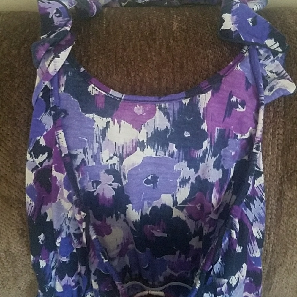 Epic Threads ruffled halter top - Picture 2 of 2
